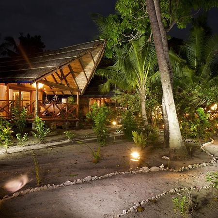 Metita Beach & Dive Resort Daruba Екстер'єр фото